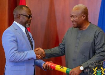 FACT-CHECK: GHOne flyer claiming dual citizens 'eligible to contest any position in Ghana' is misleading FACT-CHECK: GHOne flyer claiming dual citizens ‘eligible to contest any position in Ghana’ is misleading